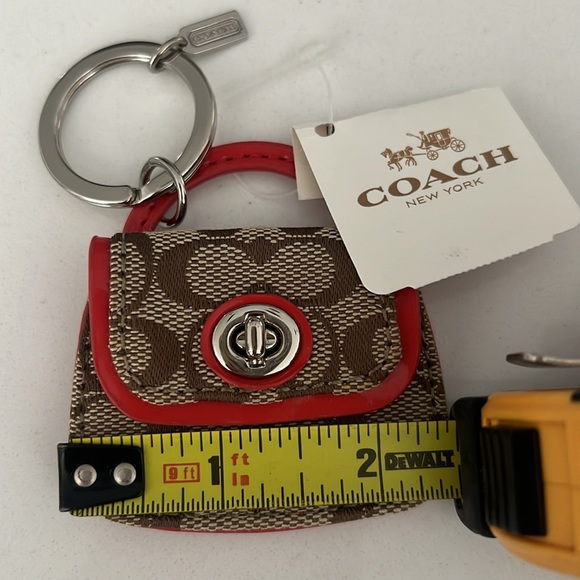 ❤️ Cute. Coach Keychain. - Picture 8 of 14